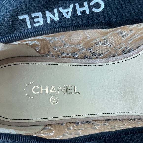 CHANEL Lace Black and Beige Loafers Flats With Bow size 39 Made in Italy. - Picture 5 of 5